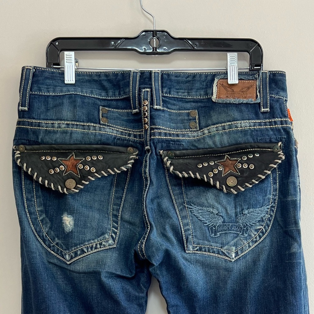 Robin’s Leather Flap Wing Embroidered Distressed Denim Jean, Med Blue Wash, 34 - Picture 4 of 12